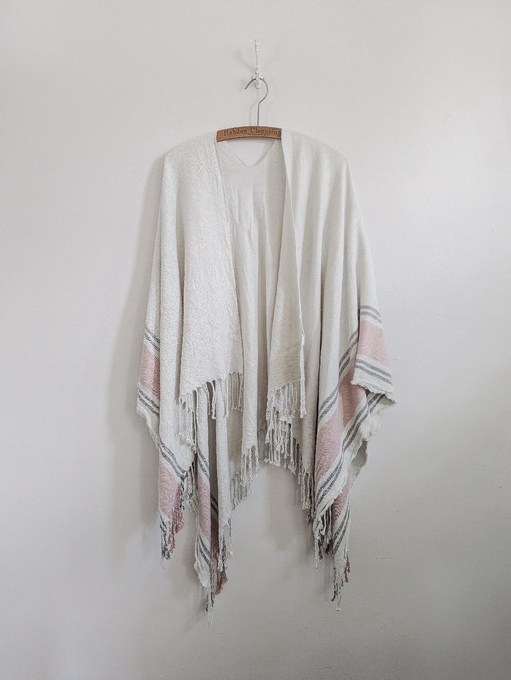 Cozy Ivory and Blush Fringe Ruana Wrap - Unbranded